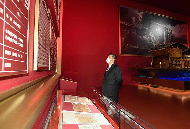 習近平參觀&ldquo;&lsquo;不忘初心、牢記使命&rsquo;中國共產黨歷史展覽&rdquo;