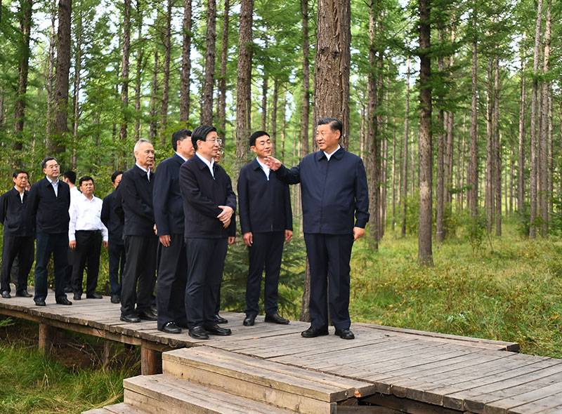 習近平在塞罕壩機械林場
